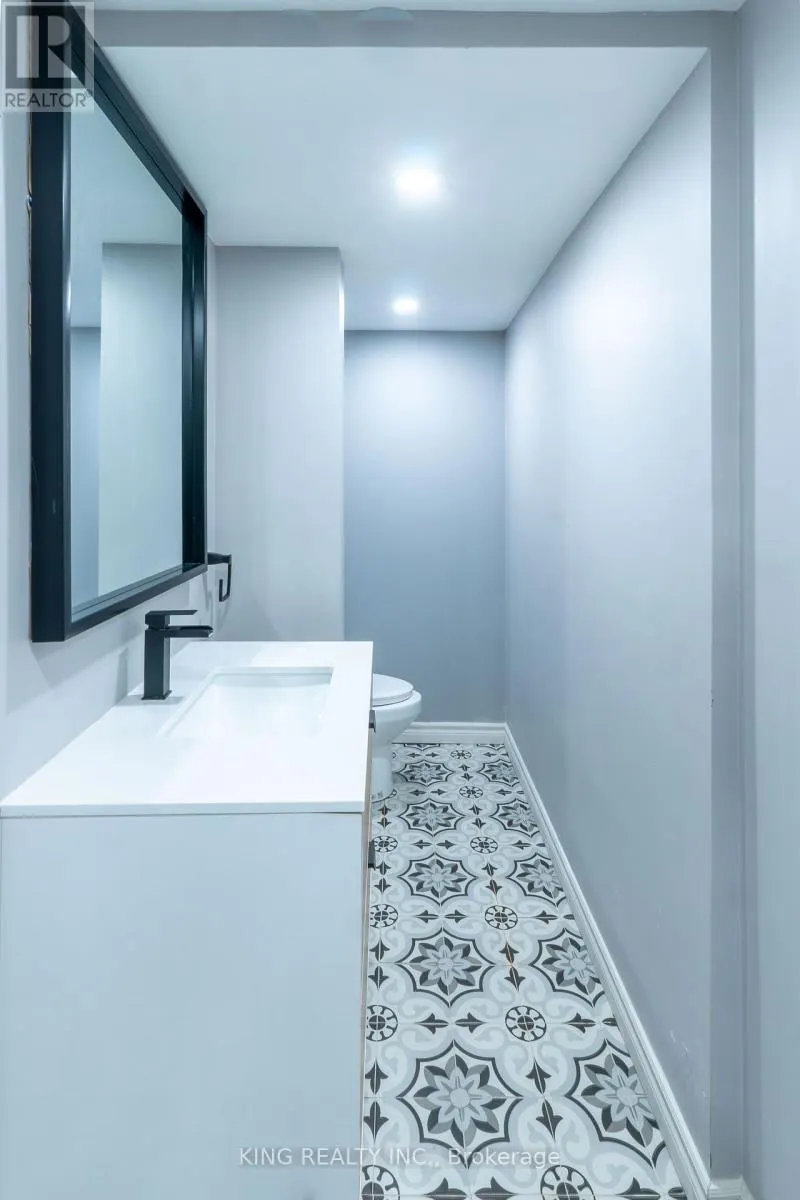 4 - 141 RIPLEY COURT