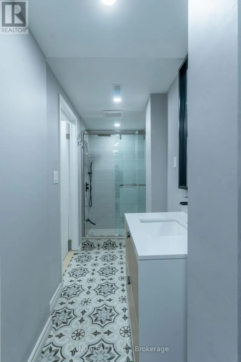 4 - 141 RIPLEY COURT