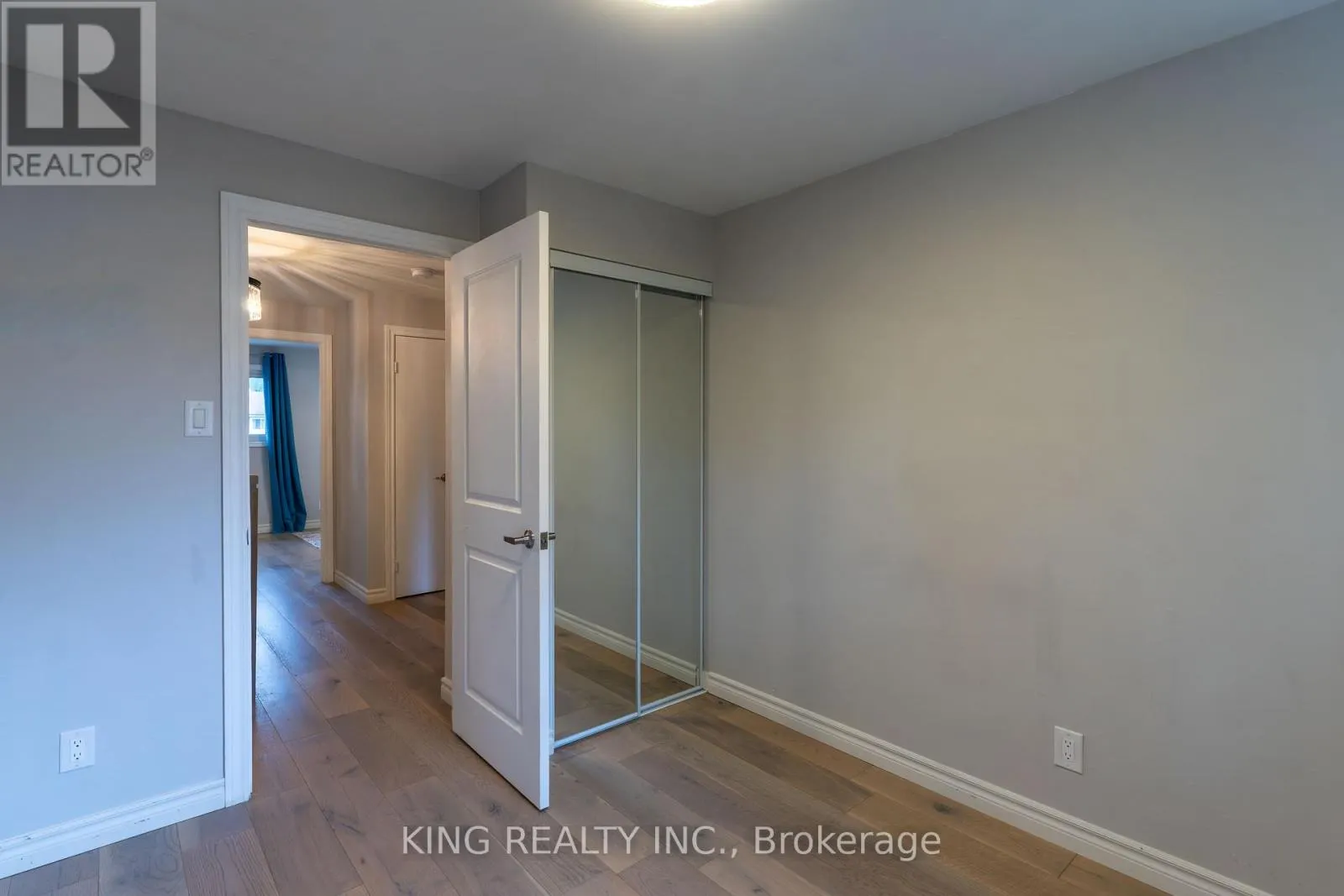 4 - 141 RIPLEY COURT