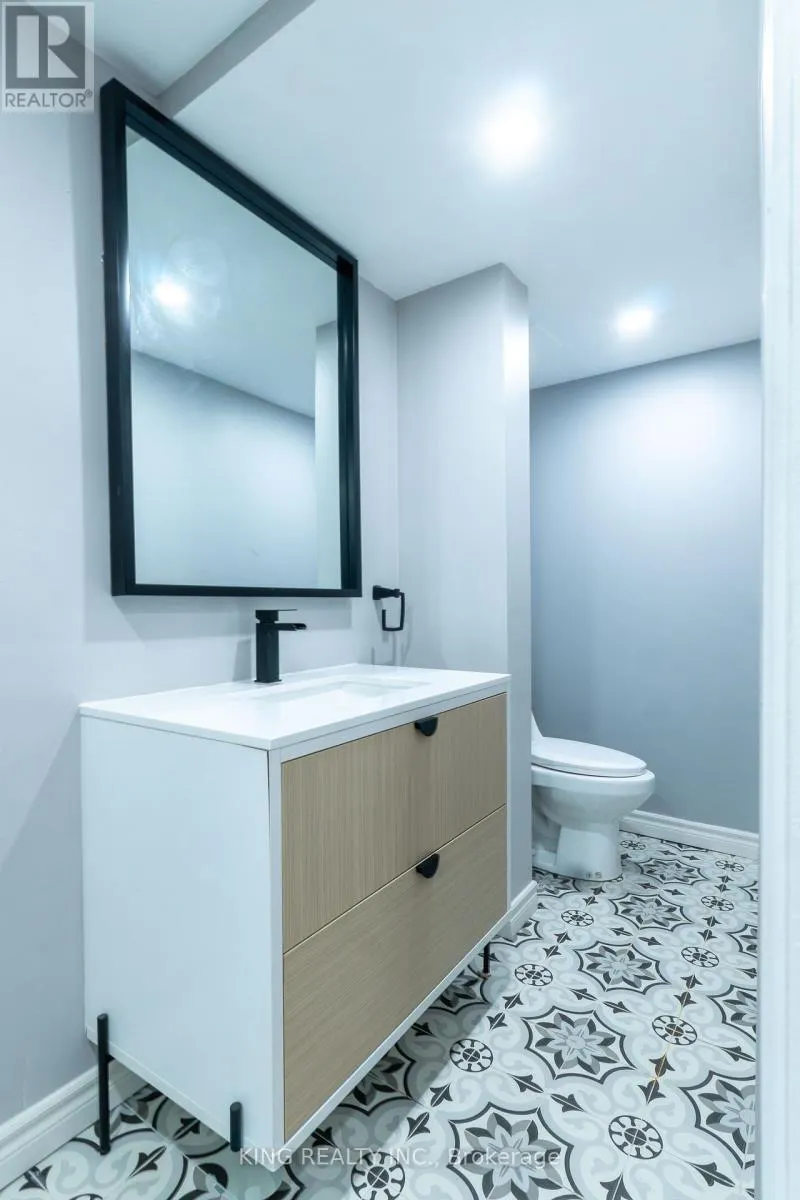 4 - 141 RIPLEY COURT