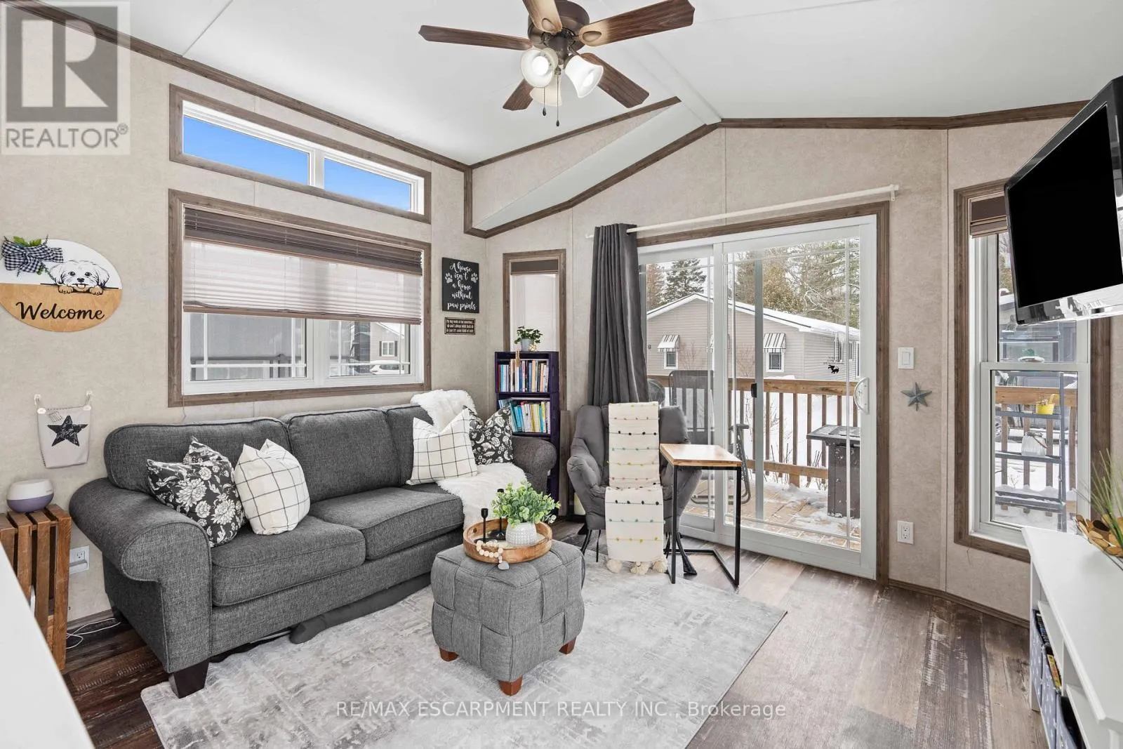 10 OAK - 4449 MILBUROUGH LINE