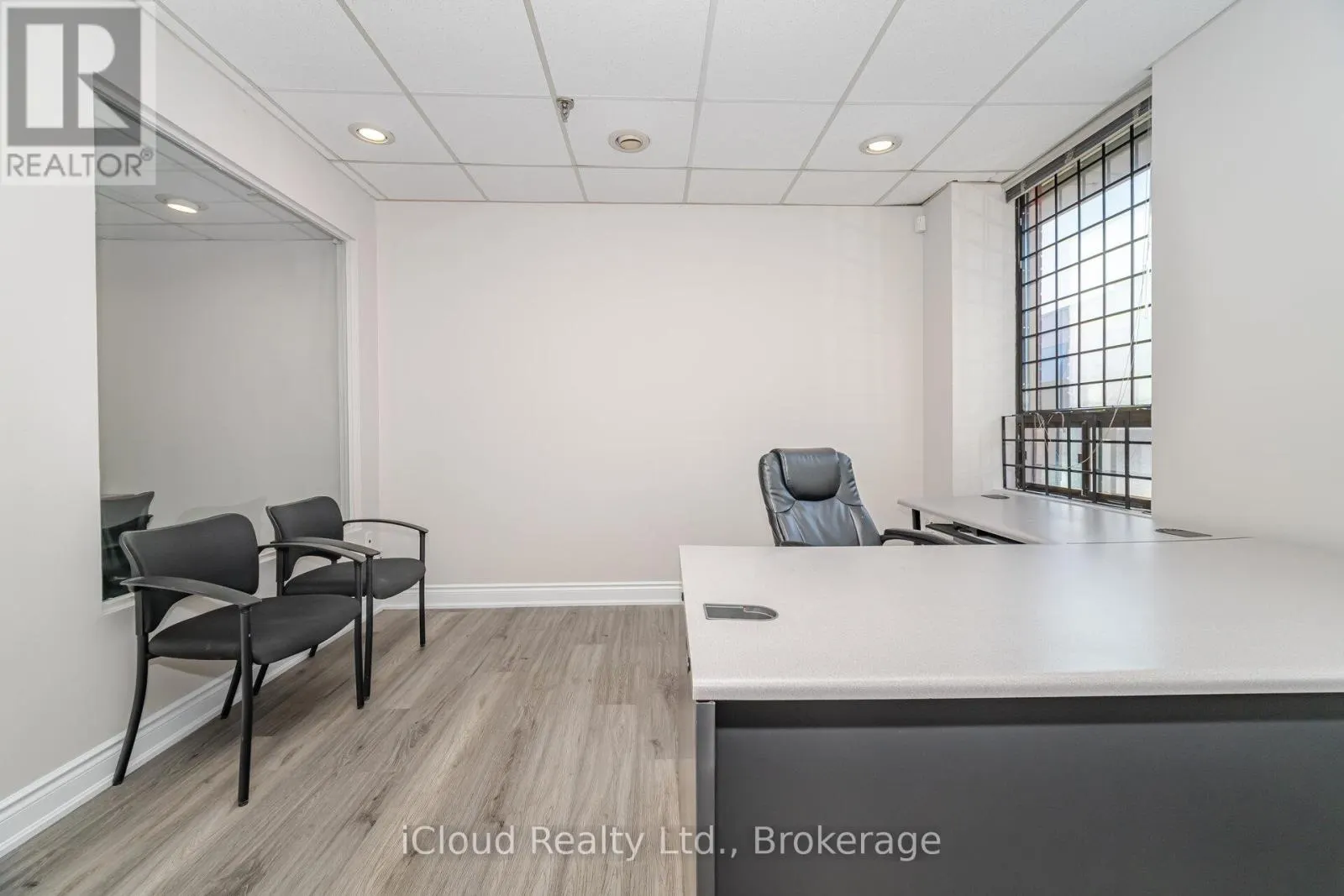 25 - 6033 SHAWSON DRIVE