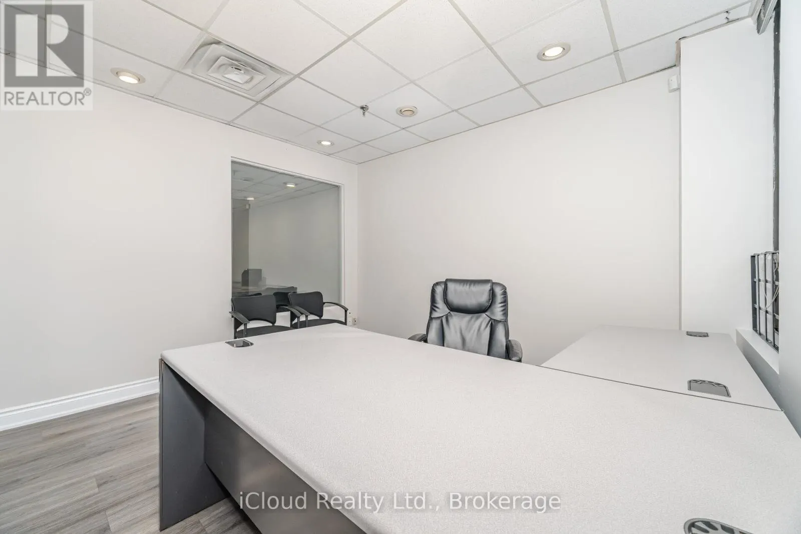 25 - 6033 SHAWSON DRIVE