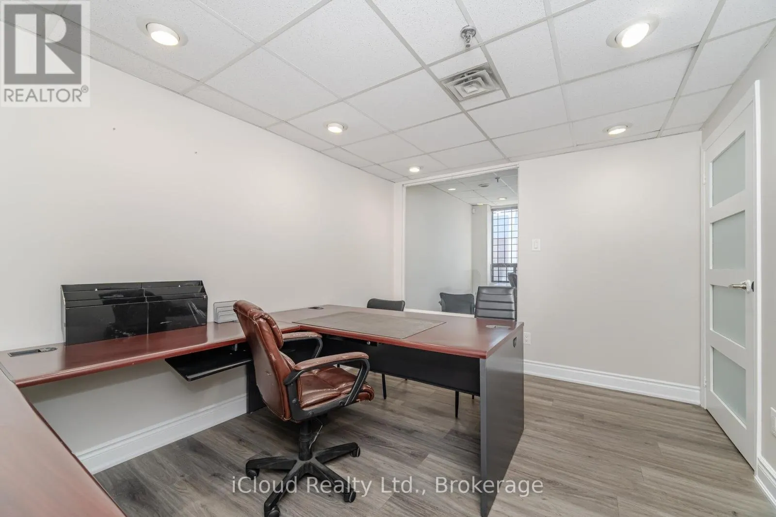 25 - 6033 SHAWSON DRIVE