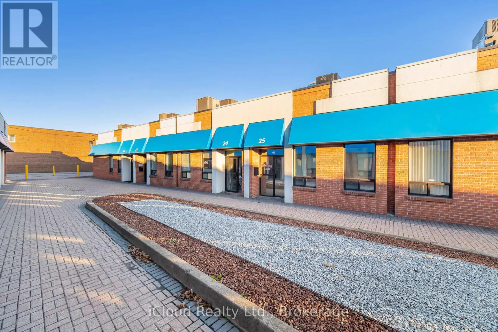 25 - 6033 SHAWSON DRIVE