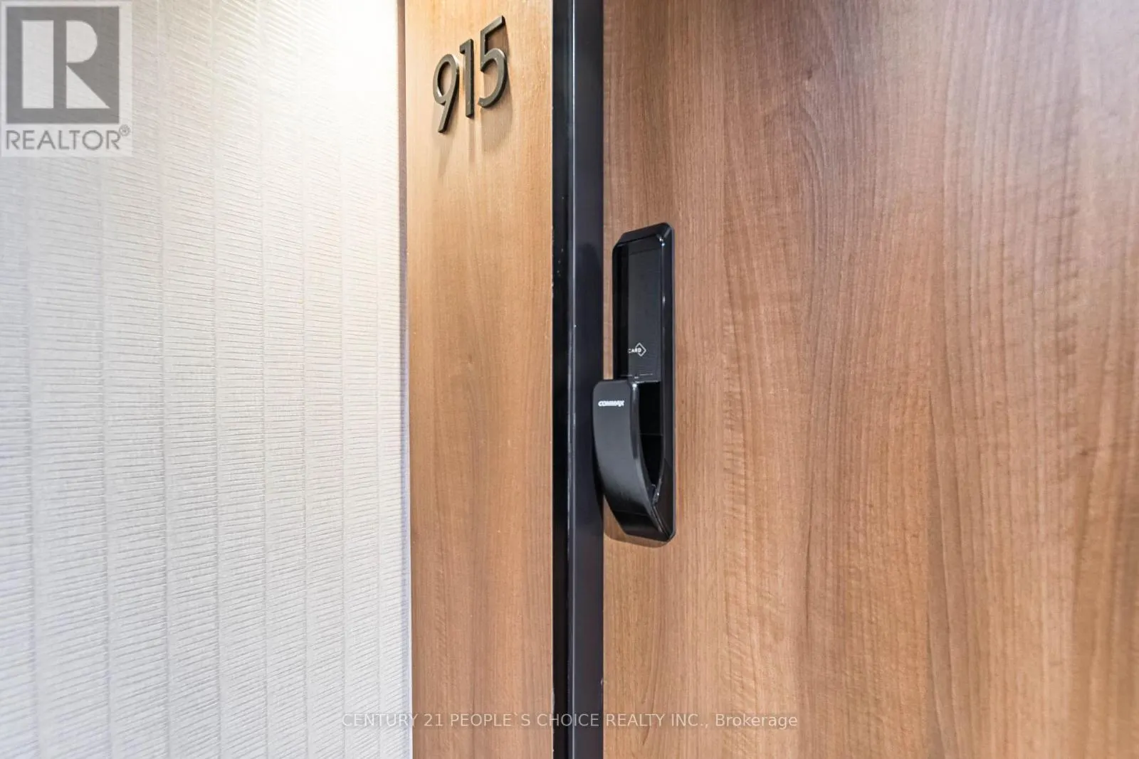 915 - 21 PARK STREET E