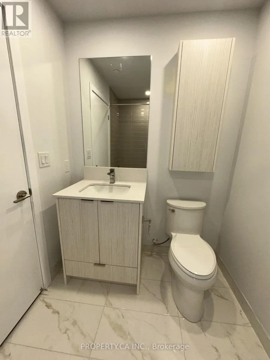 4002 - 430 SQUARE ONE DRIVE