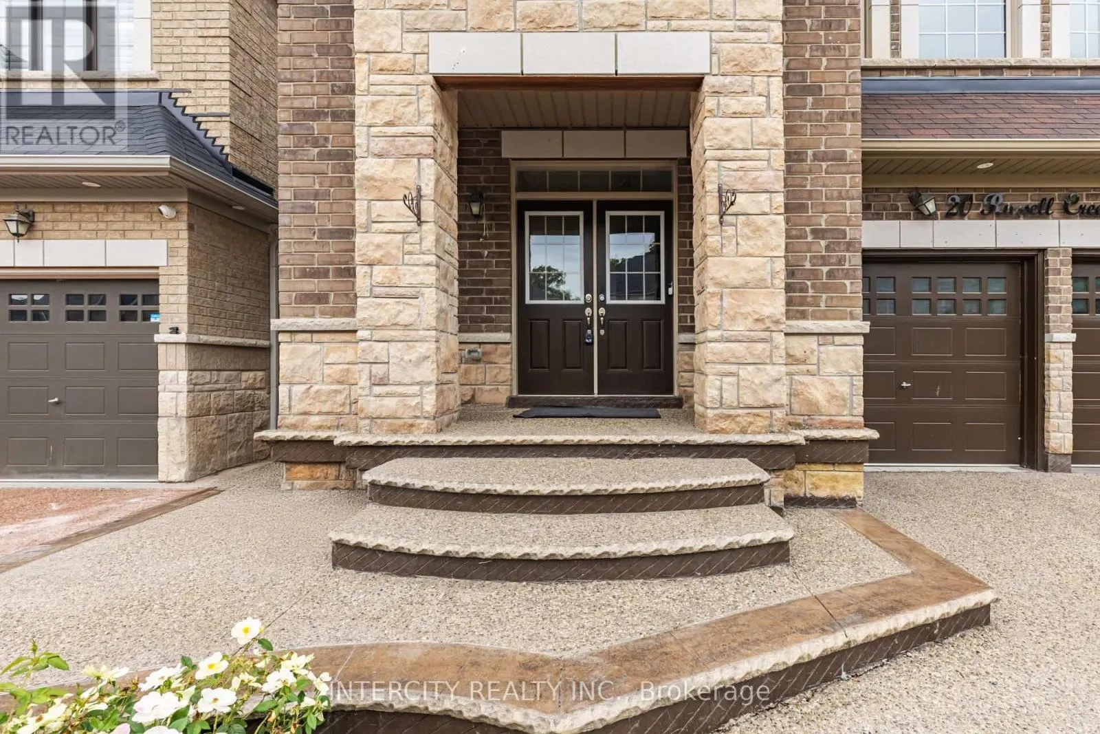 20 RUSSELL CREEK DRIVE