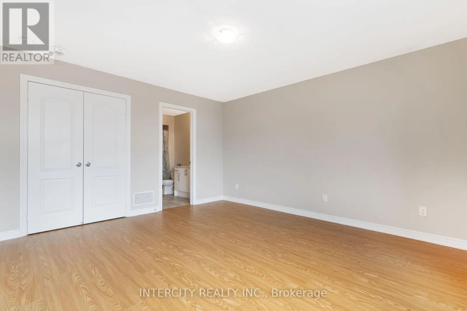 20 RUSSELL CREEK DRIVE