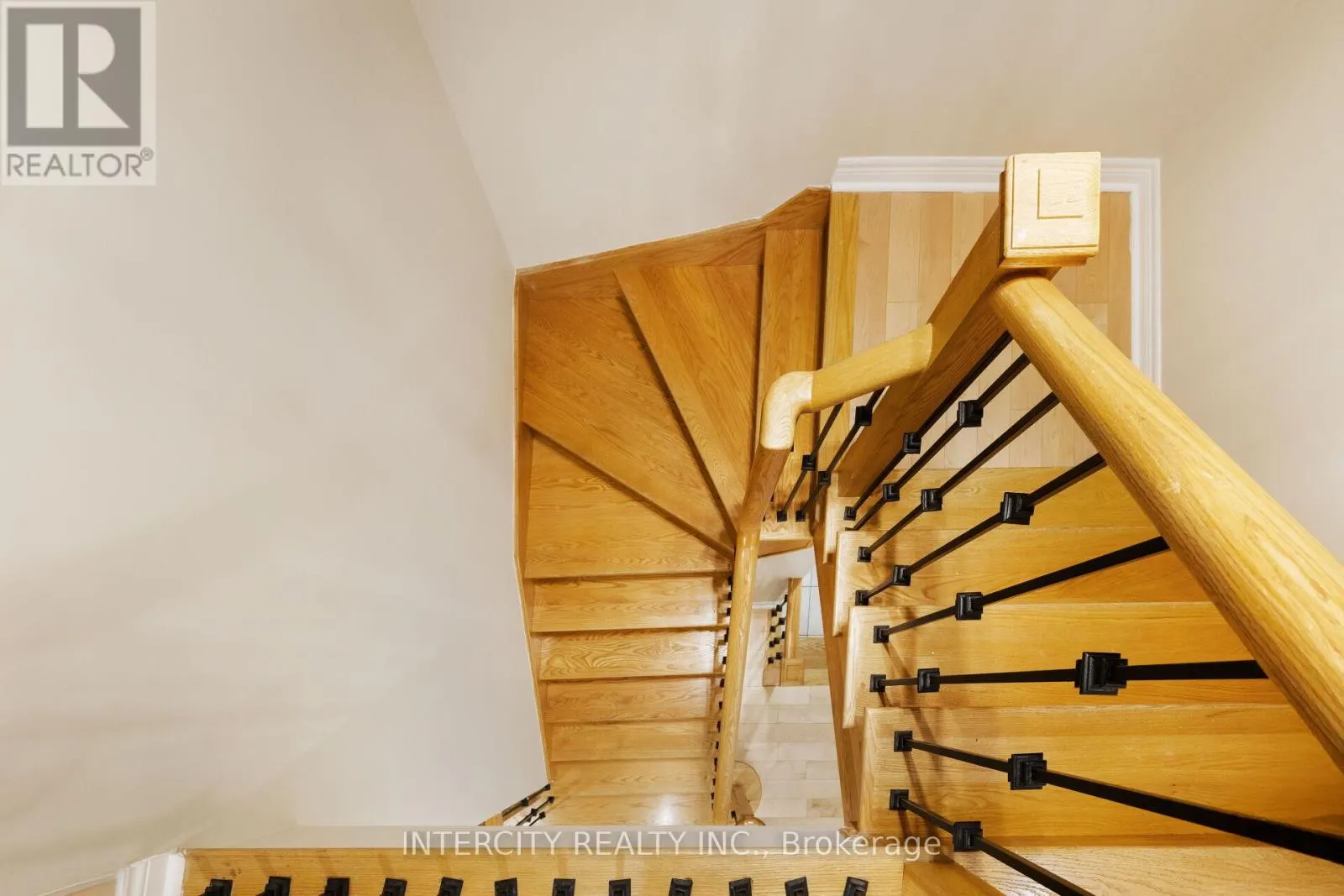 20 RUSSELL CREEK DRIVE