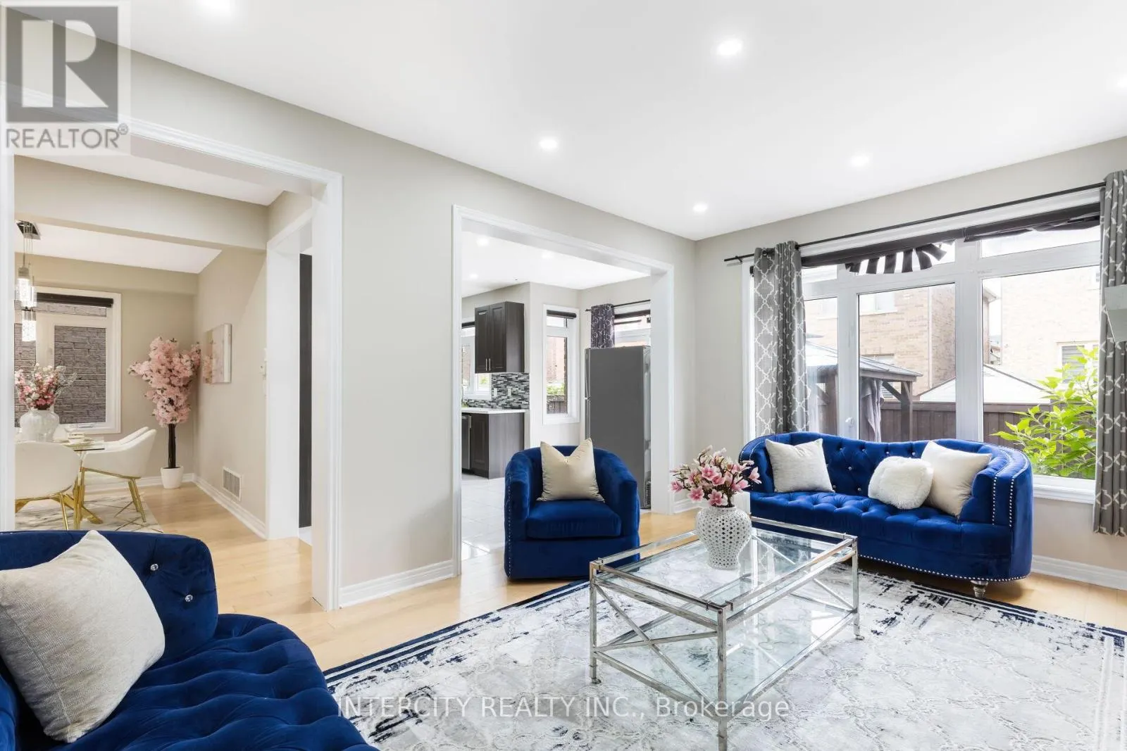 20 RUSSELL CREEK DRIVE