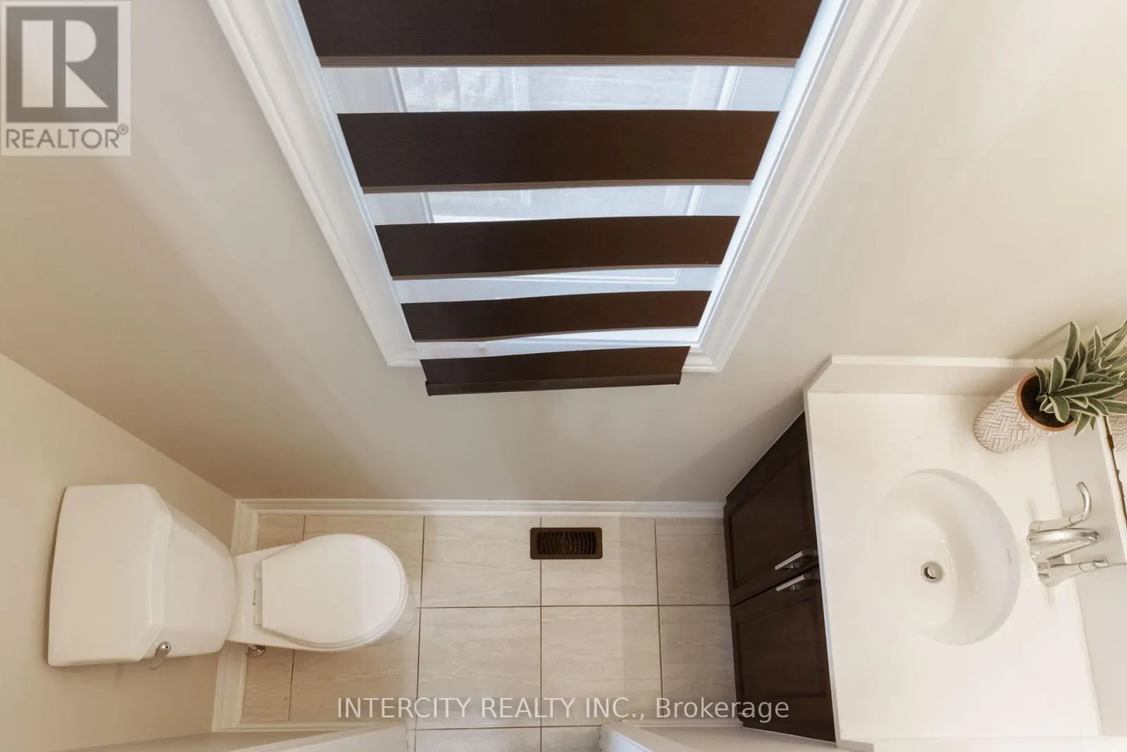 20 RUSSELL CREEK DRIVE