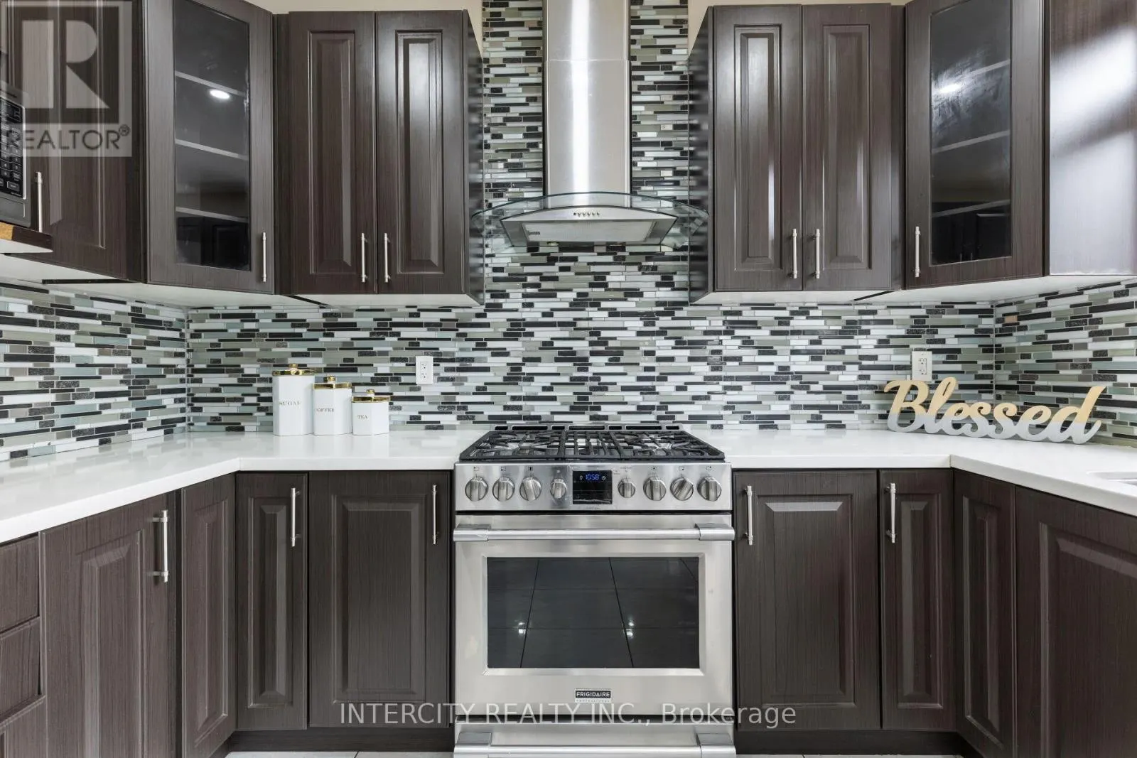 20 RUSSELL CREEK DRIVE