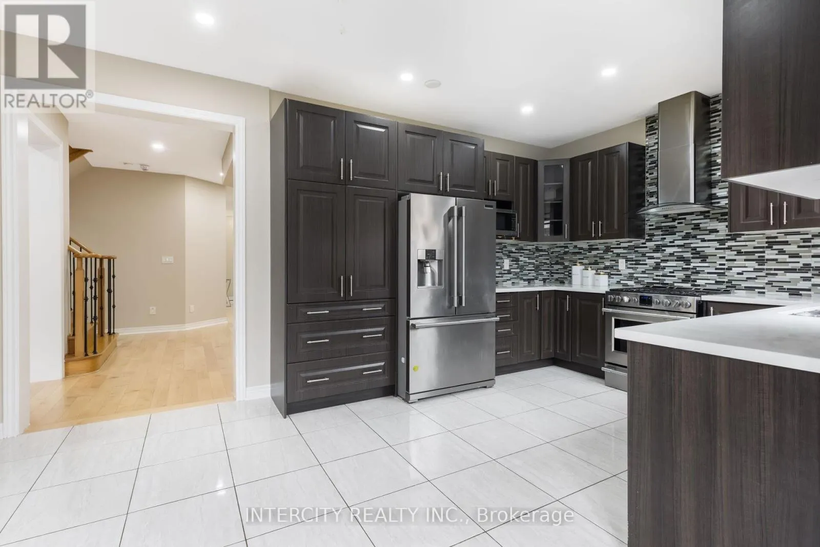 20 RUSSELL CREEK DRIVE