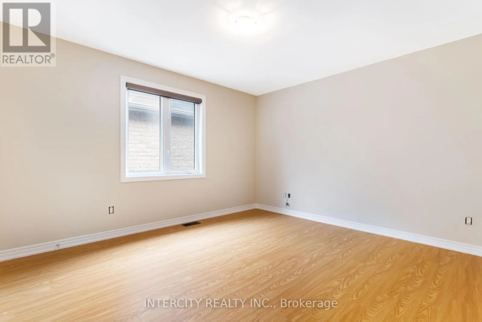 20 RUSSELL CREEK DRIVE