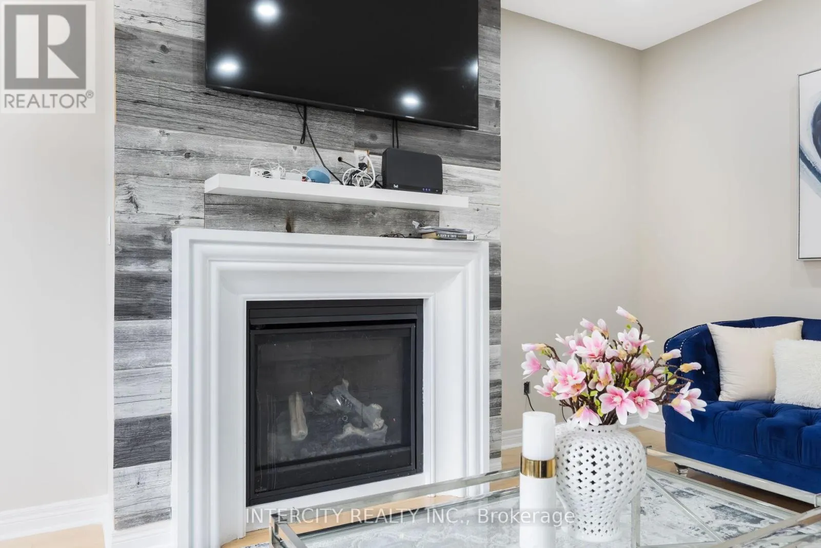 20 RUSSELL CREEK DRIVE