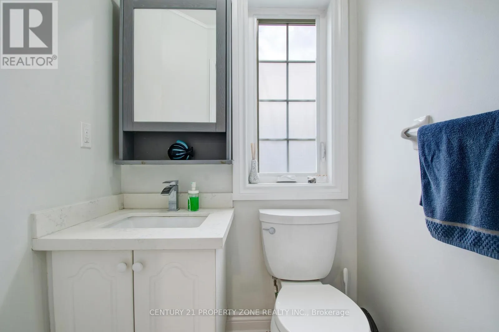 51 - 1575 SOUTH PARADE COURT