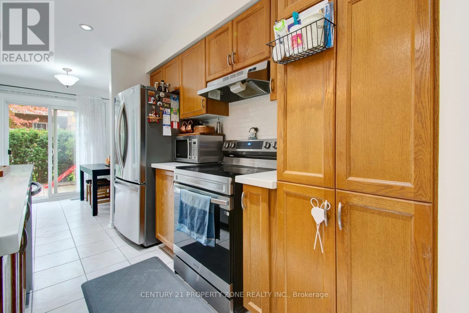 51 - 1575 SOUTH PARADE COURT