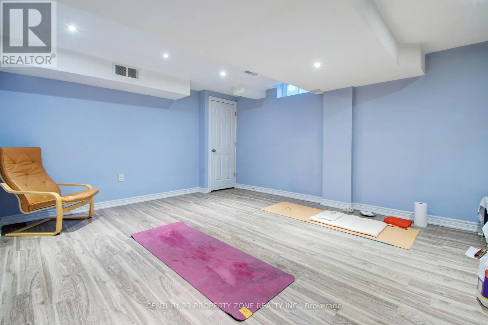 51 - 1575 SOUTH PARADE COURT