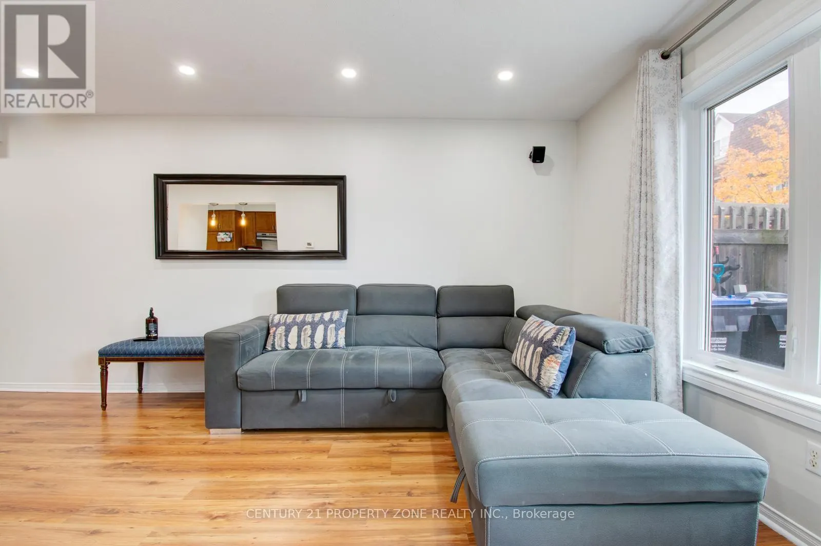 51 - 1575 SOUTH PARADE COURT