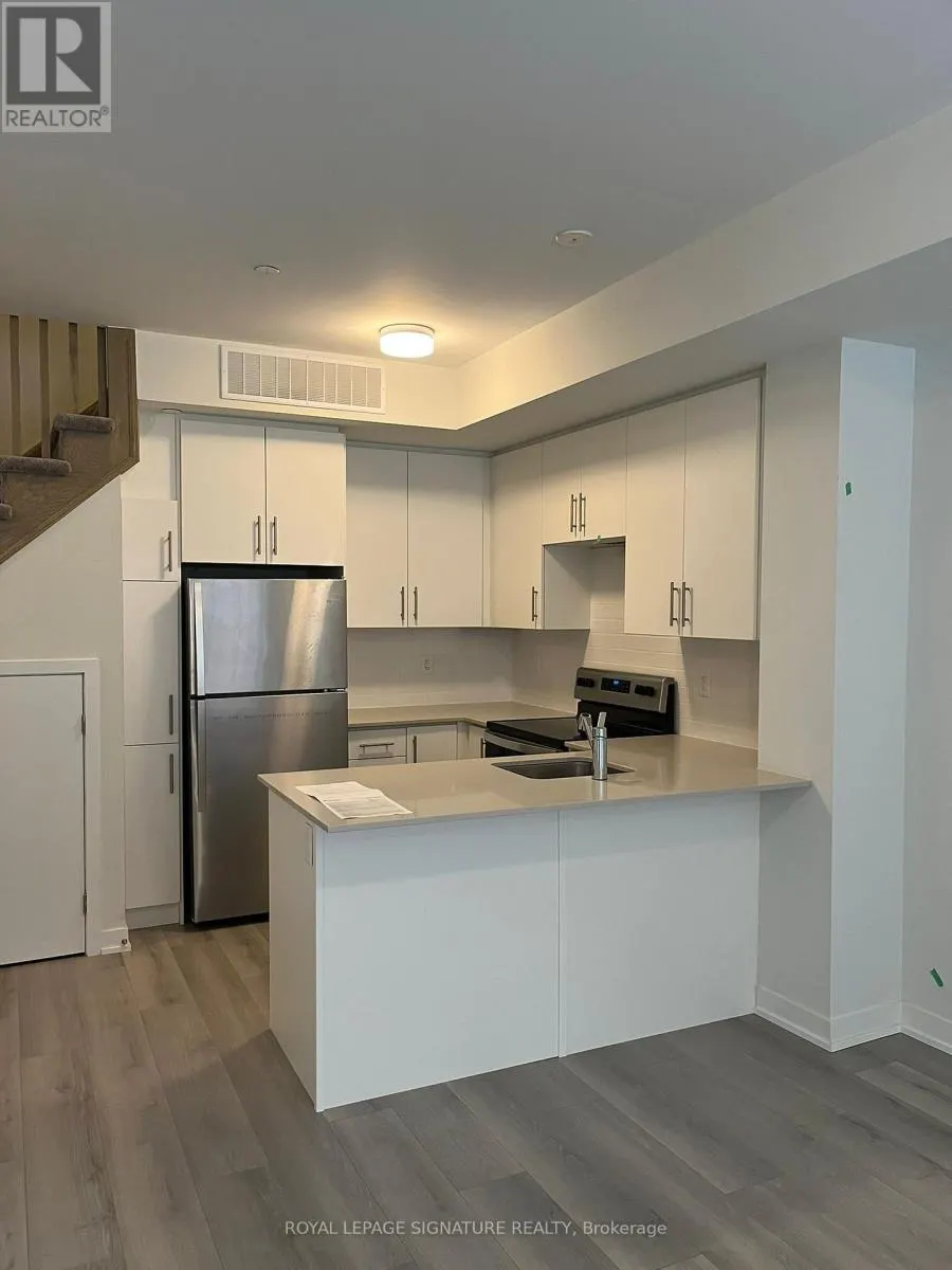 3 - 3409 RIDGEWAY DRIVE