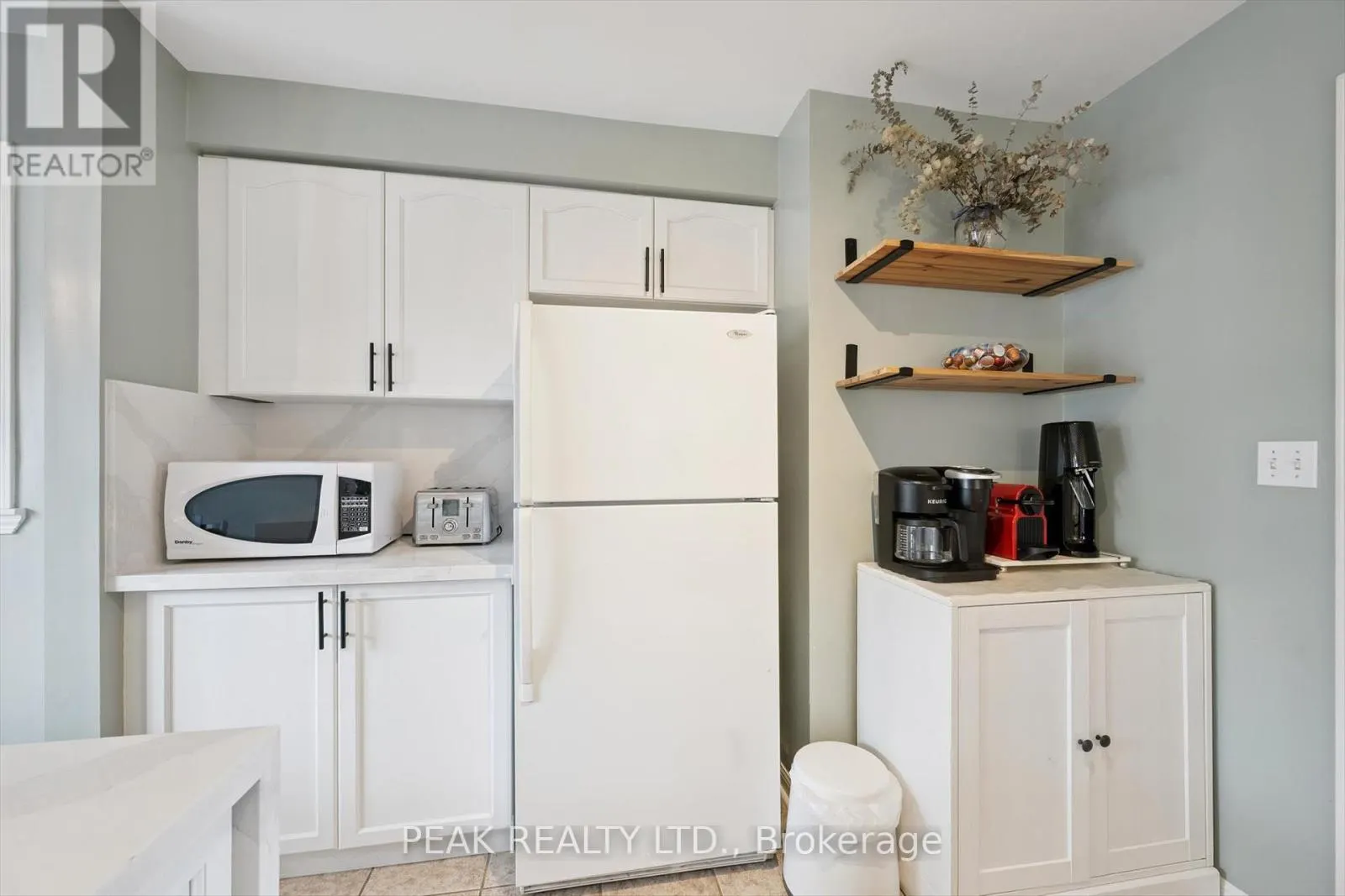 26 - 3030 BREAKWATER COURT