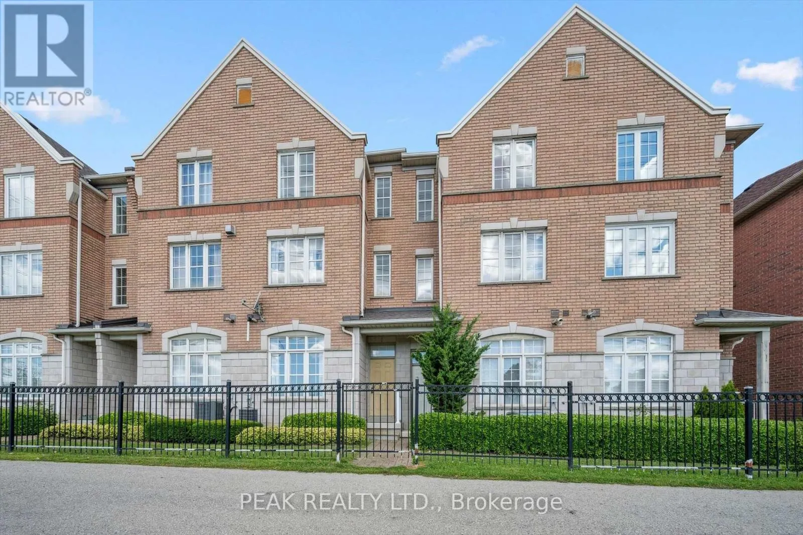 26 - 3030 BREAKWATER COURT