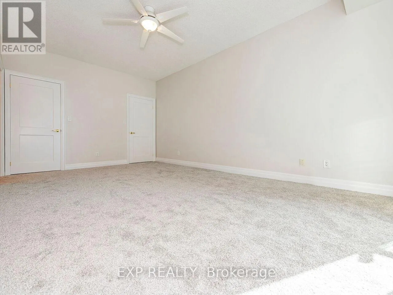 406 - 65 PORT STREET E