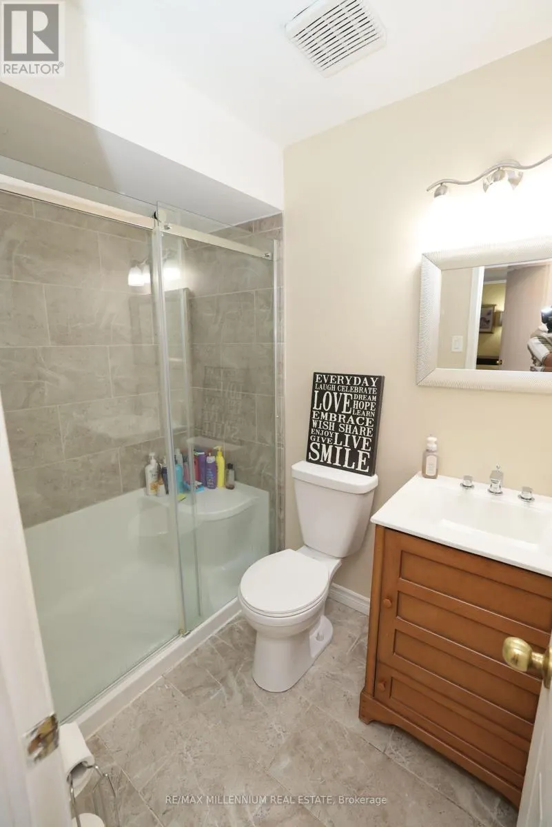 4 STEWART MACLAREN ROAD