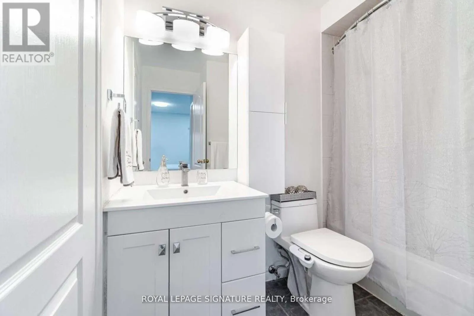 45 - 1591 SOUTH PARADE COURT