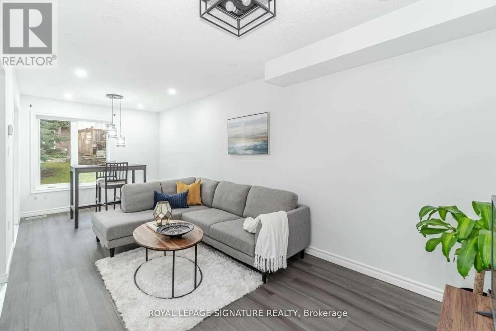 45 - 1591 SOUTH PARADE COURT