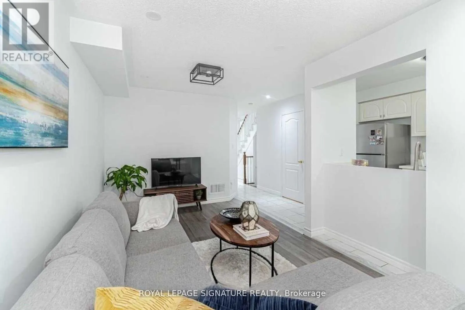 45 - 1591 SOUTH PARADE COURT