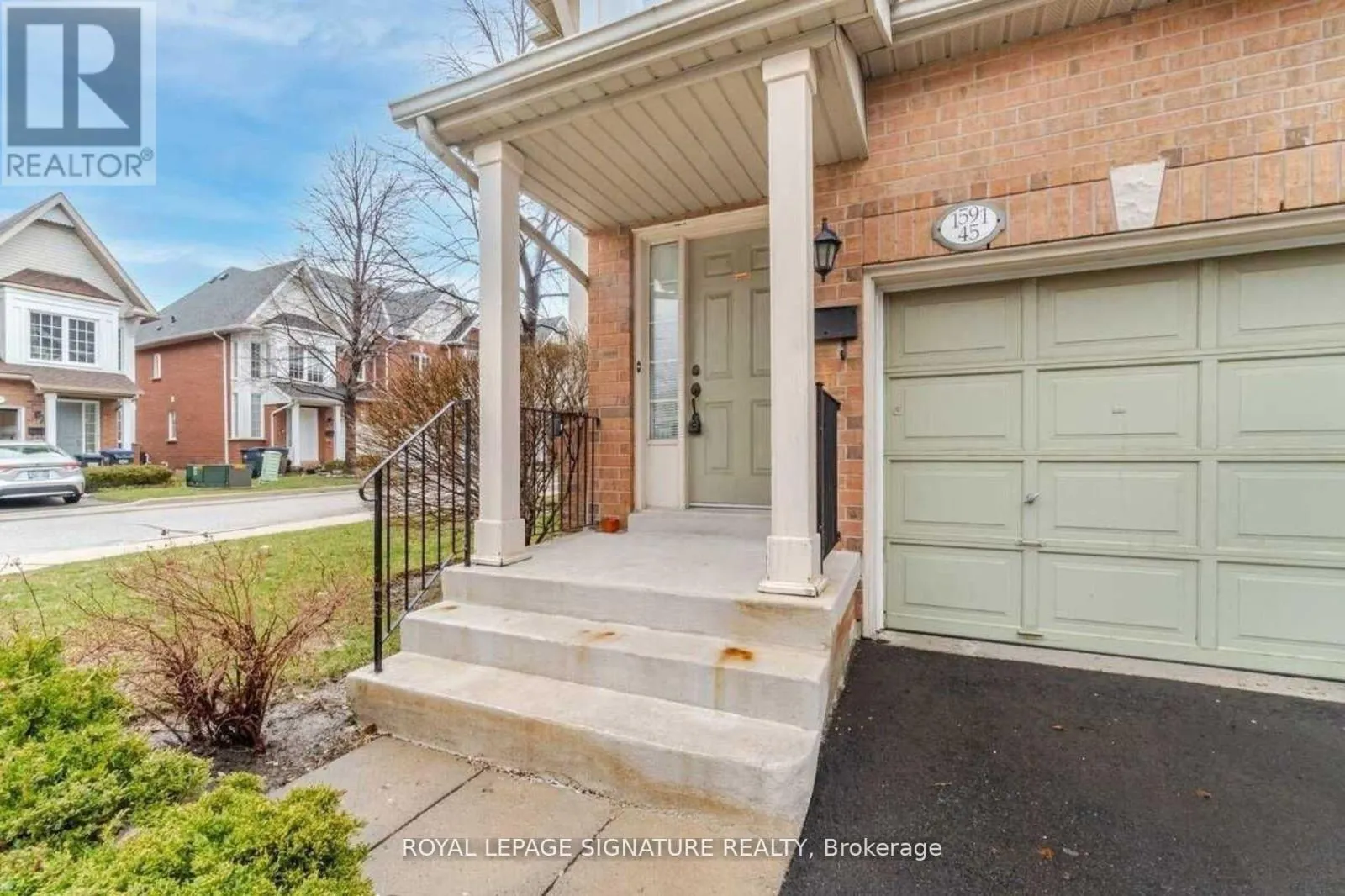 45 - 1591 SOUTH PARADE COURT