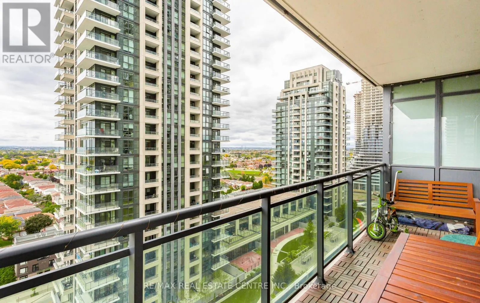 1504 - 4065 BRICKSTONE MEWS