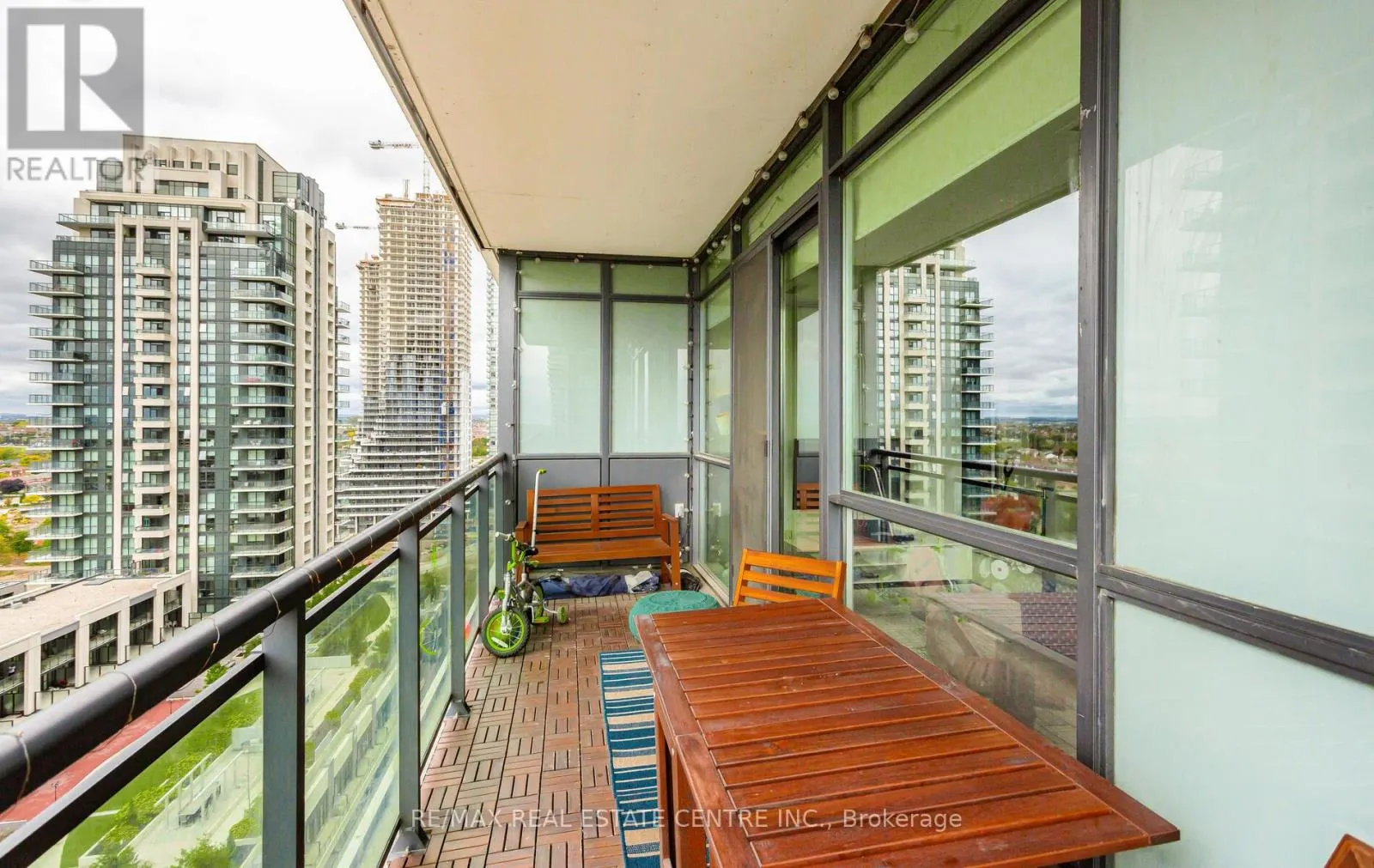 1504 - 4065 BRICKSTONE MEWS