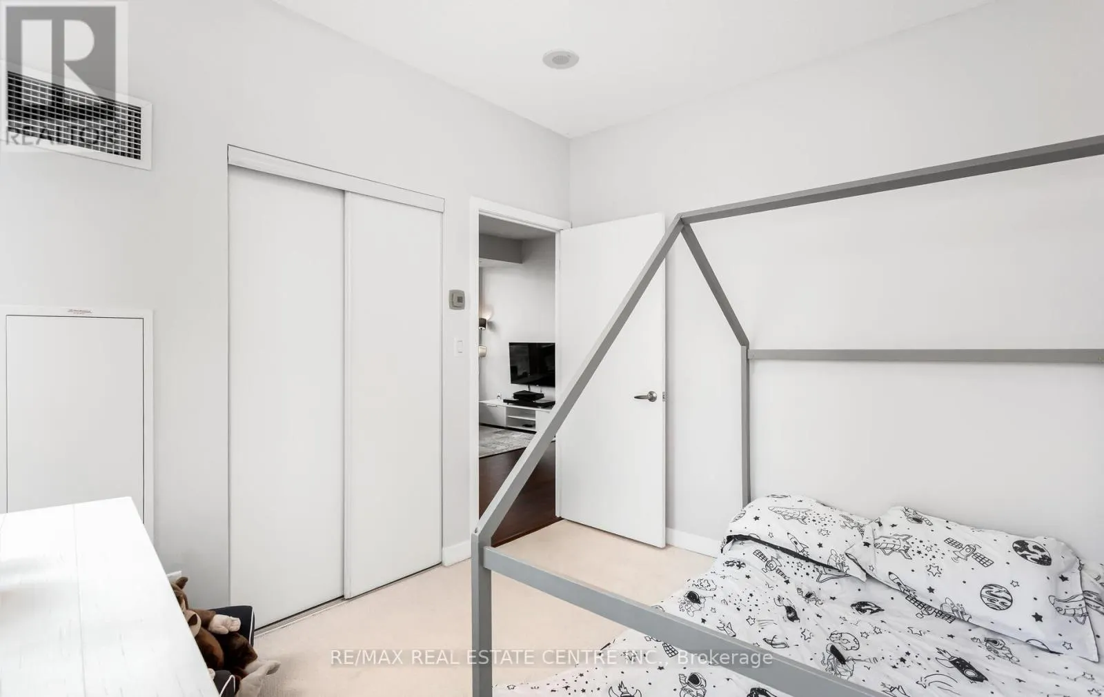 1504 - 4065 BRICKSTONE MEWS