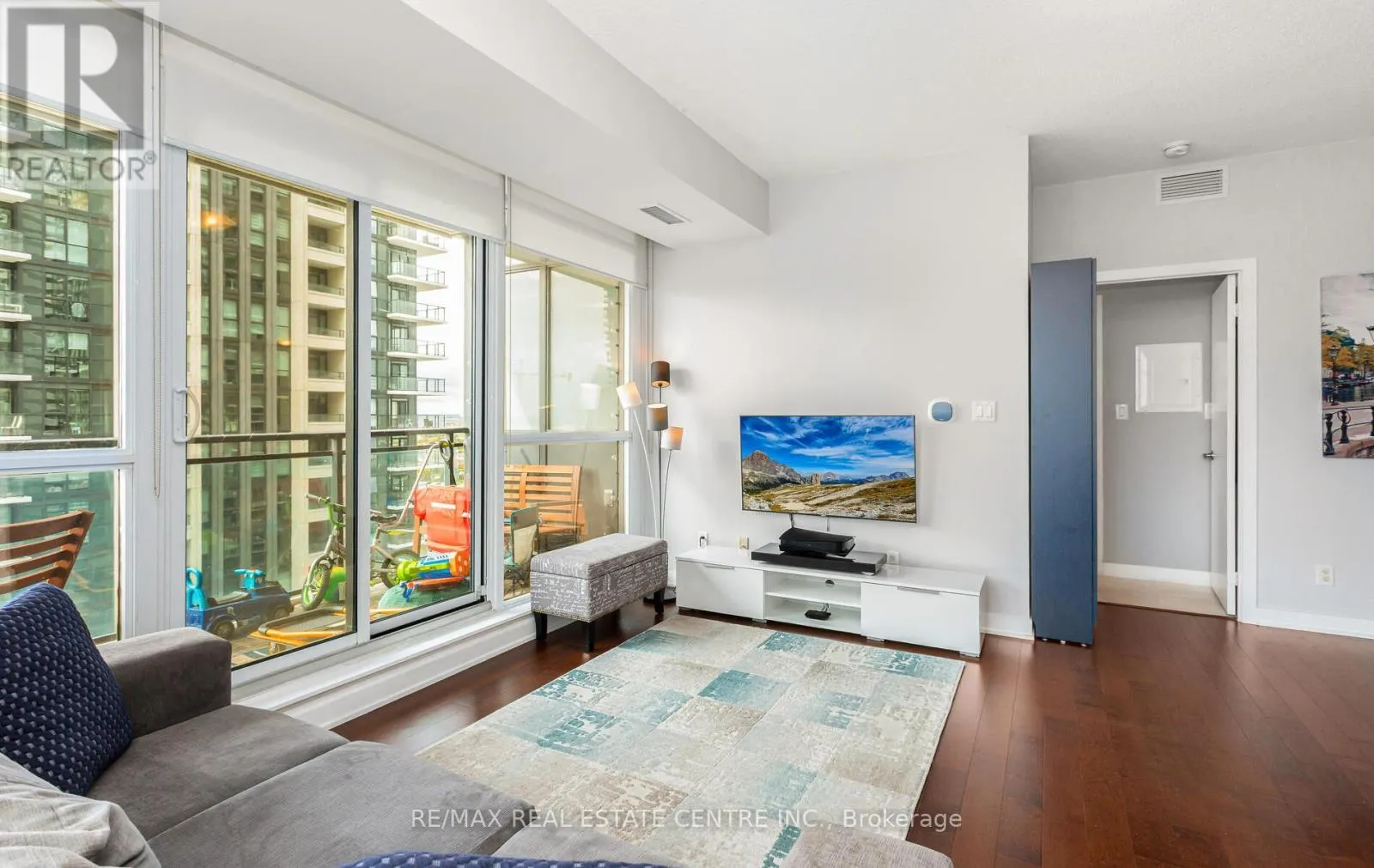 1504 - 4065 BRICKSTONE MEWS