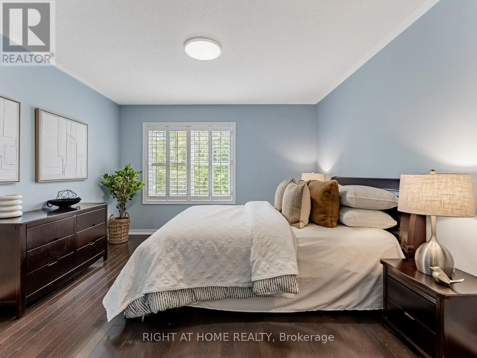 7 MEDITERRANEAN CRESCENT