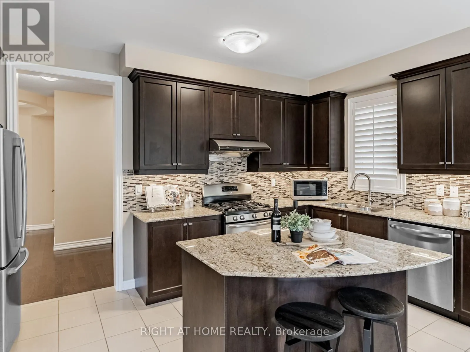 7 MEDITERRANEAN CRESCENT