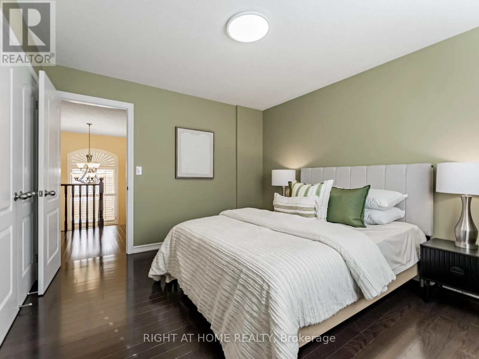 7 MEDITERRANEAN CRESCENT