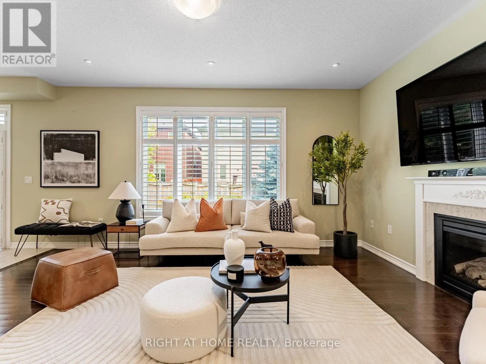 7 MEDITERRANEAN CRESCENT