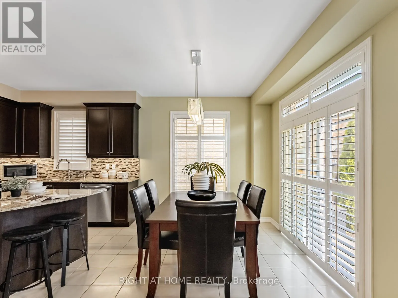 7 MEDITERRANEAN CRESCENT