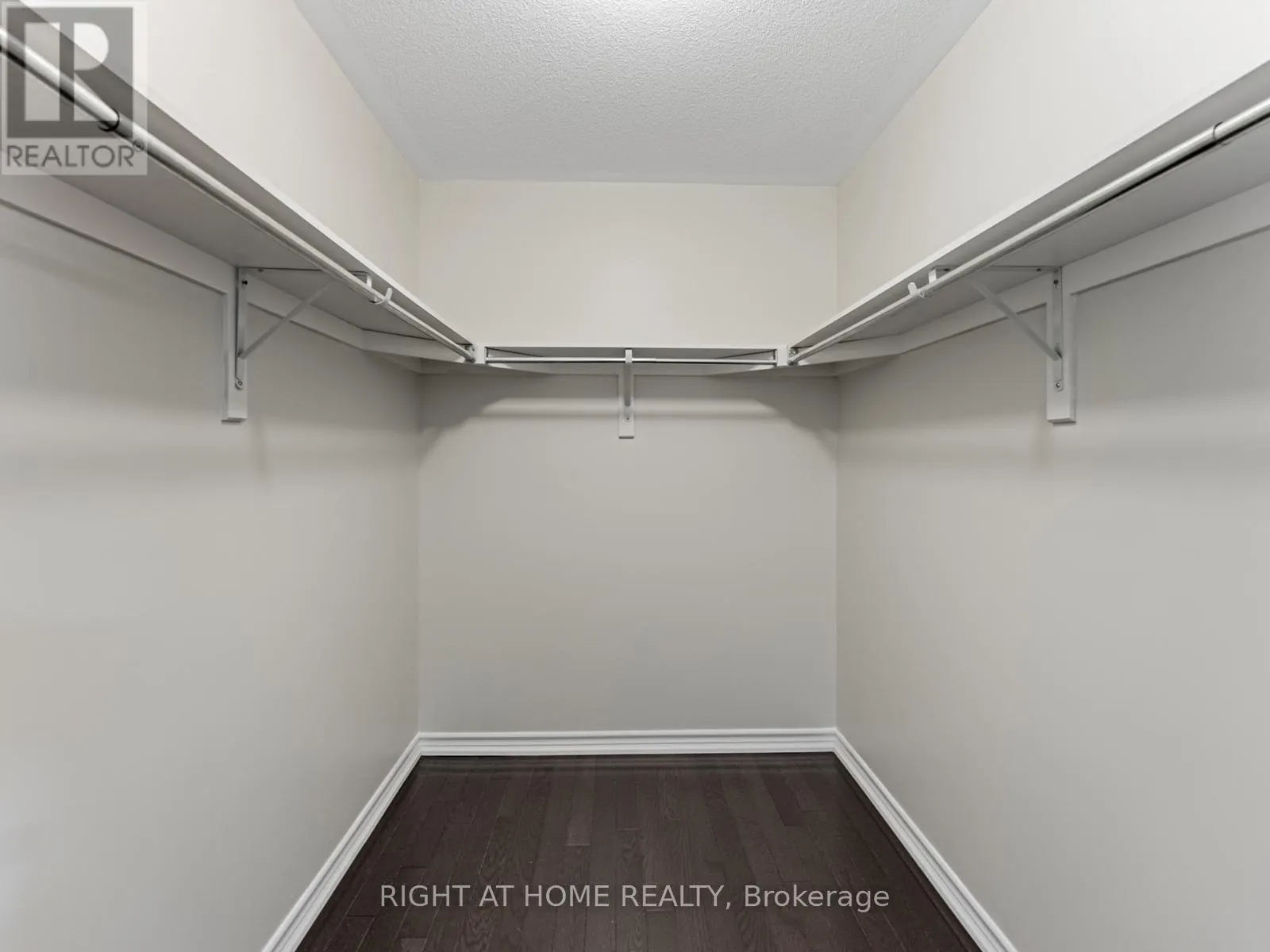 7 MEDITERRANEAN CRESCENT