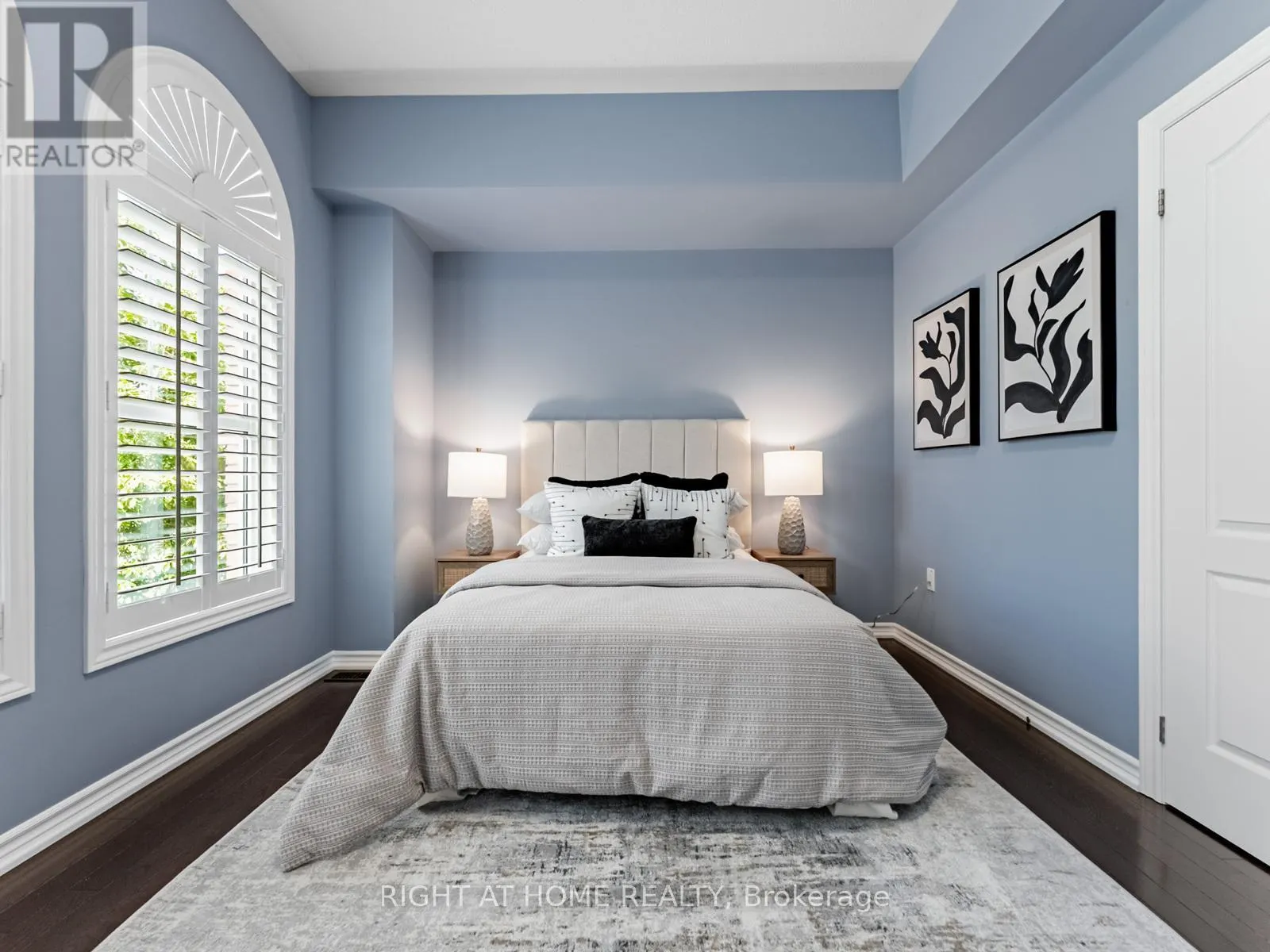 7 MEDITERRANEAN CRESCENT