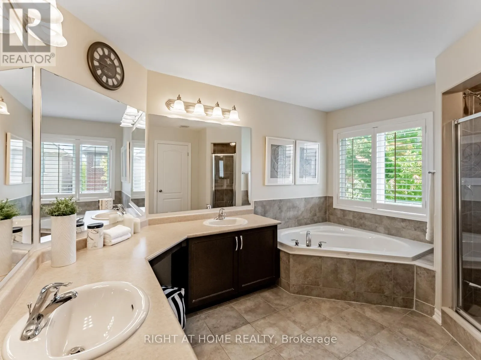 7 MEDITERRANEAN CRESCENT