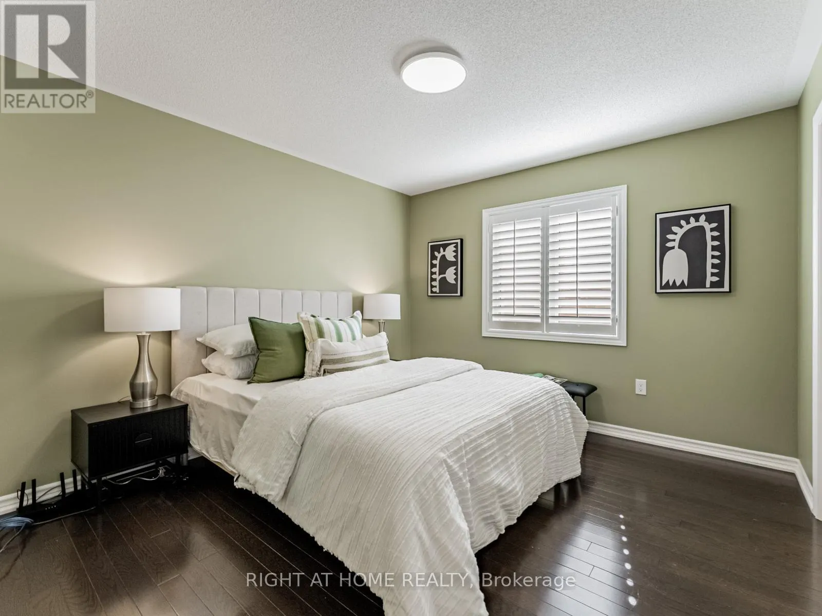 7 MEDITERRANEAN CRESCENT