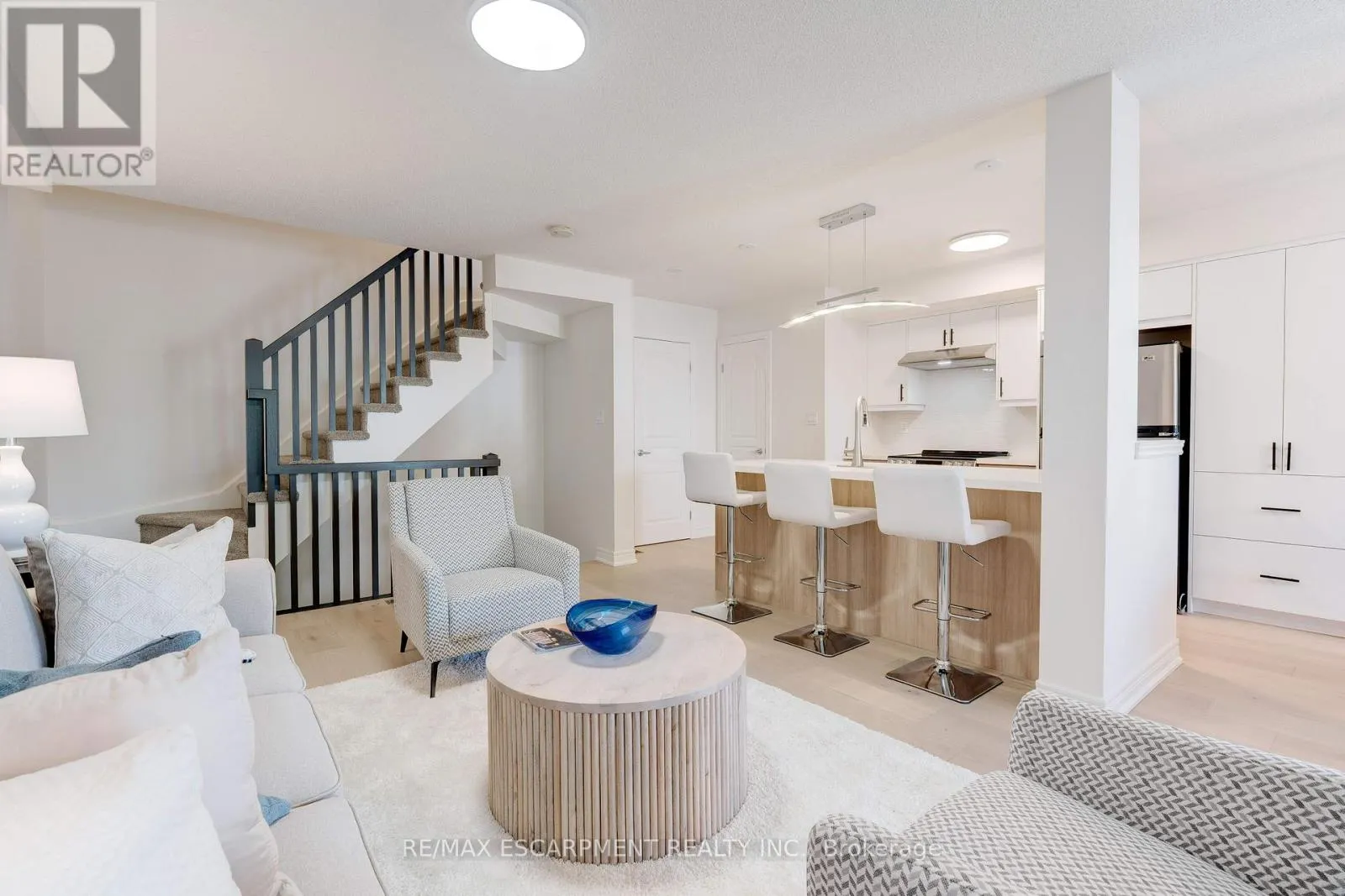 628 GARIBALDI COMMON