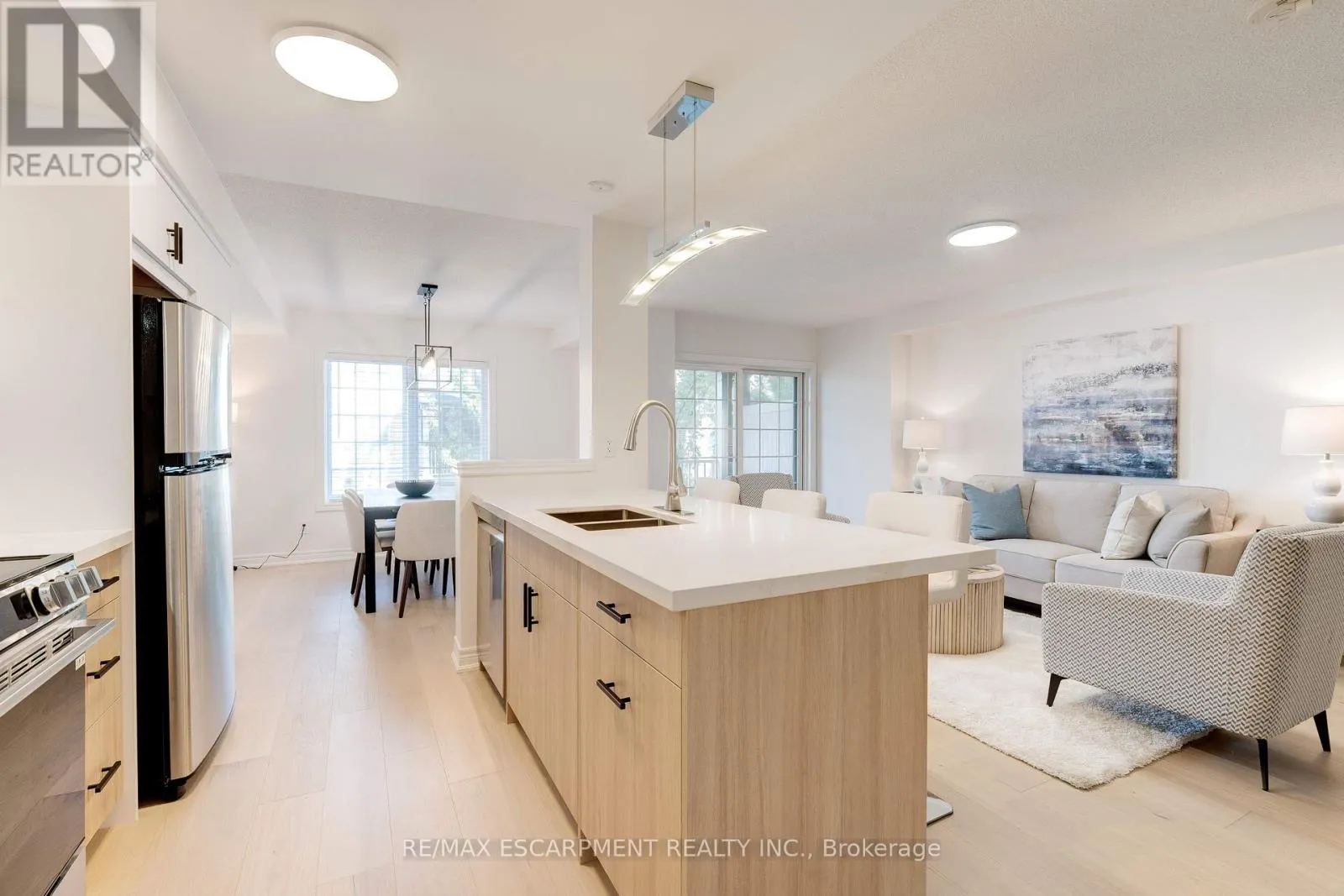 628 GARIBALDI COMMON