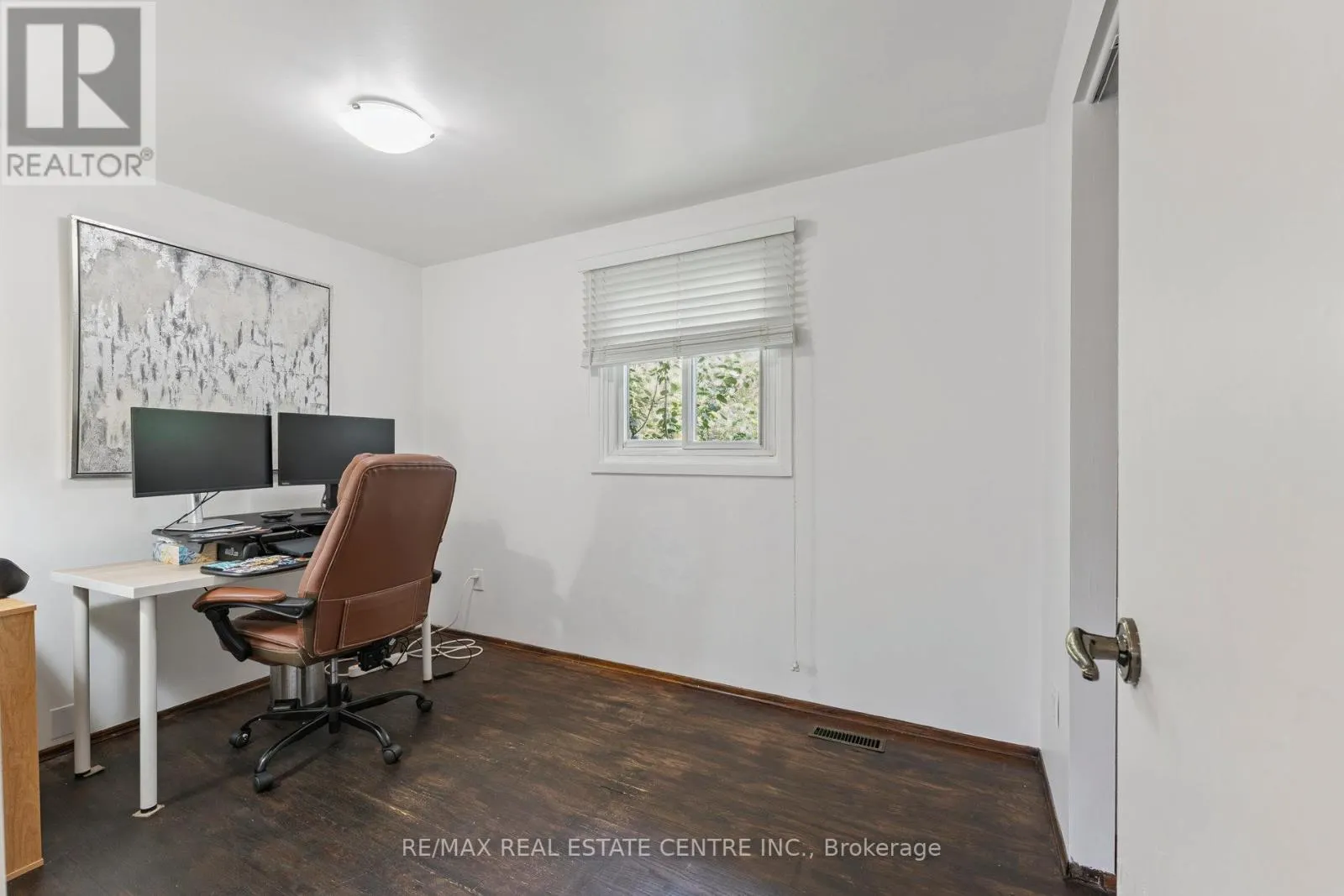 102 RUTHERFORD ROAD N