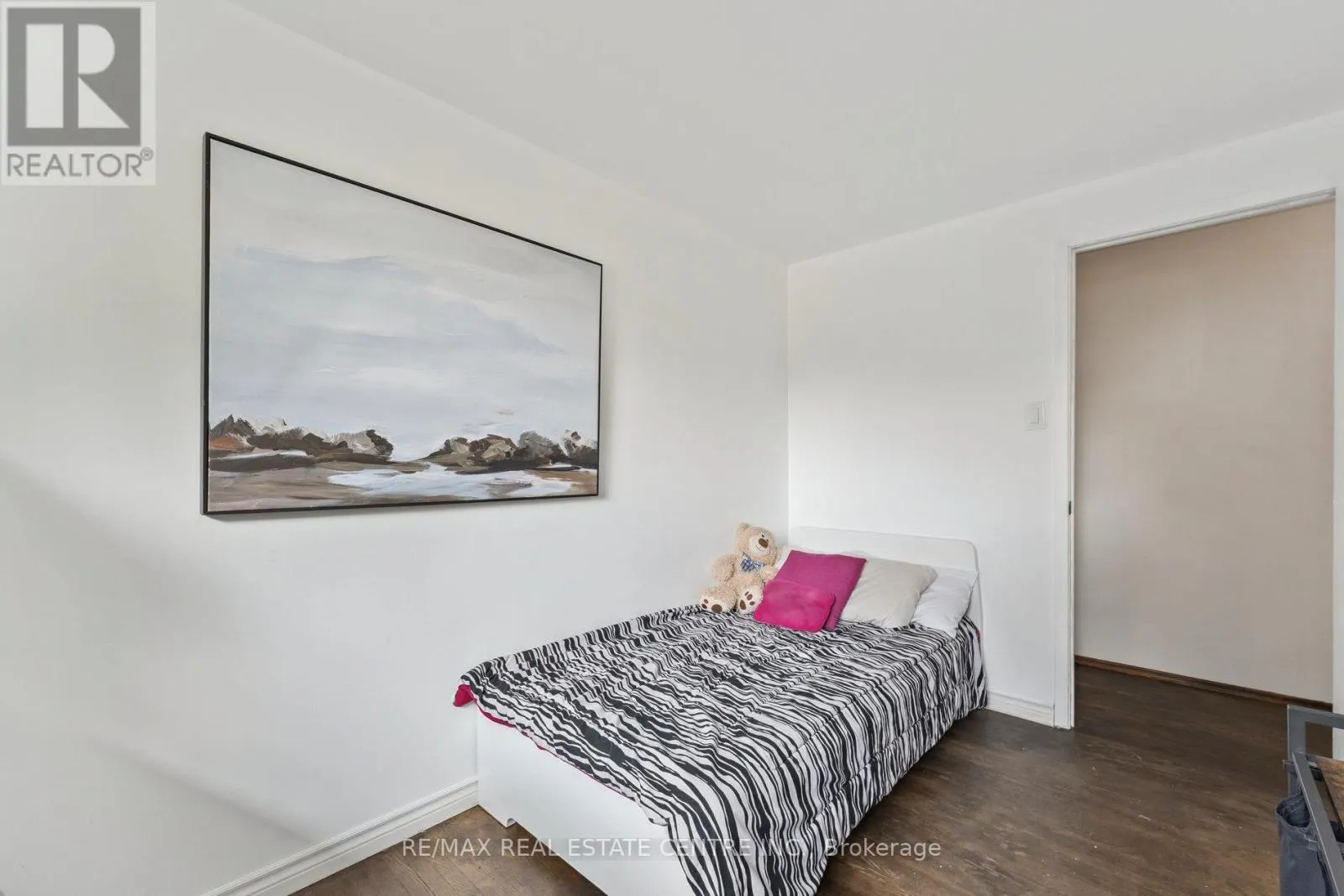 102 RUTHERFORD ROAD N